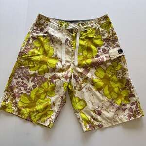 Y2K OAKLEY Yellow Floral Board Shorts Swim Trunks size 32